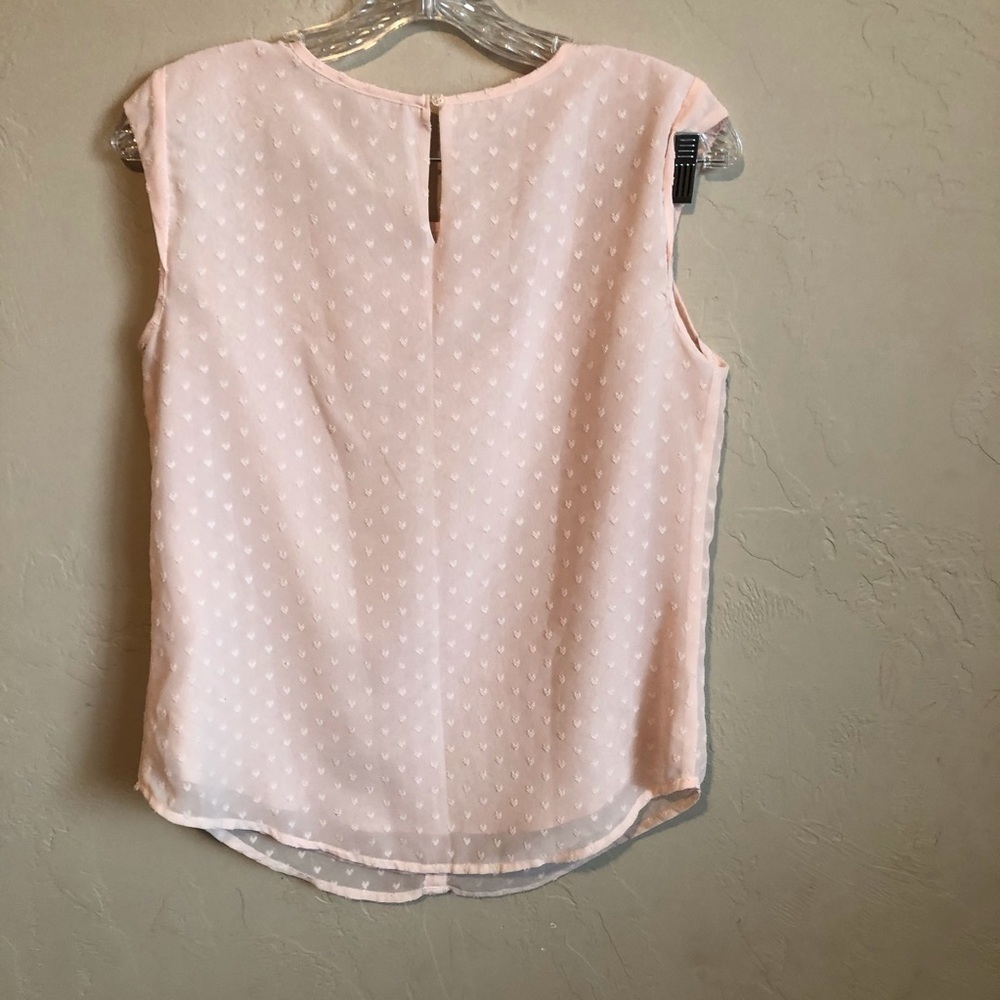 Candies Blush Pinkβ Lace Heart Sleeveless Blouse - Picture 5 of 9